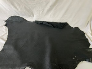 シカ革(ヌメ)ソフトタイプ　ブラックカラー　メス　レザーAAランク54ds　1.5ｍｍ　銀面あり