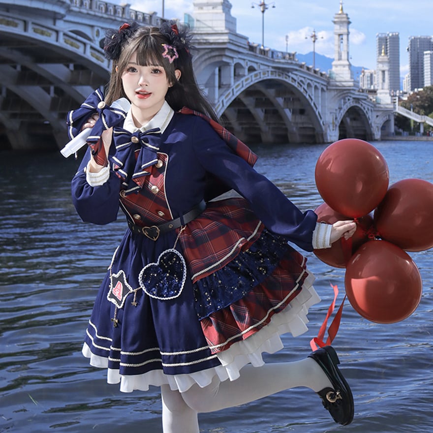 ゴスロリ・ロリータ衣装 青と赤 ゴスロリでハロウィンを楽しみたい！ロリータ初心者さんにもおすすめ