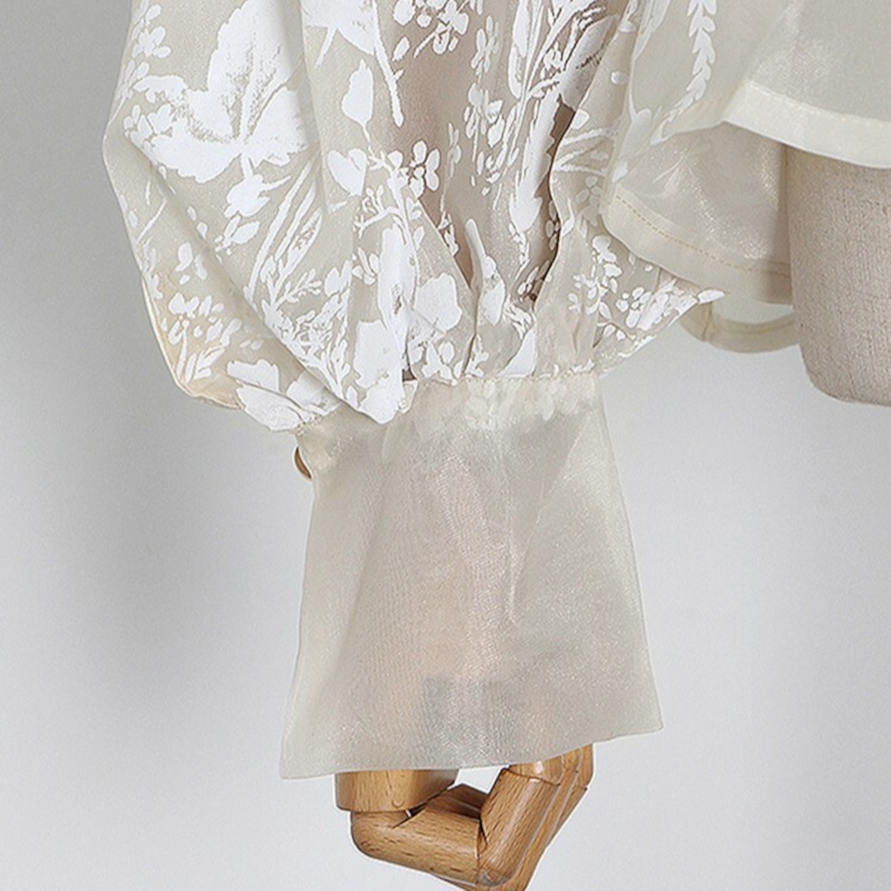 Lantern Sleeve Sheer Tops / ランタンスリーブ シアー トップス
