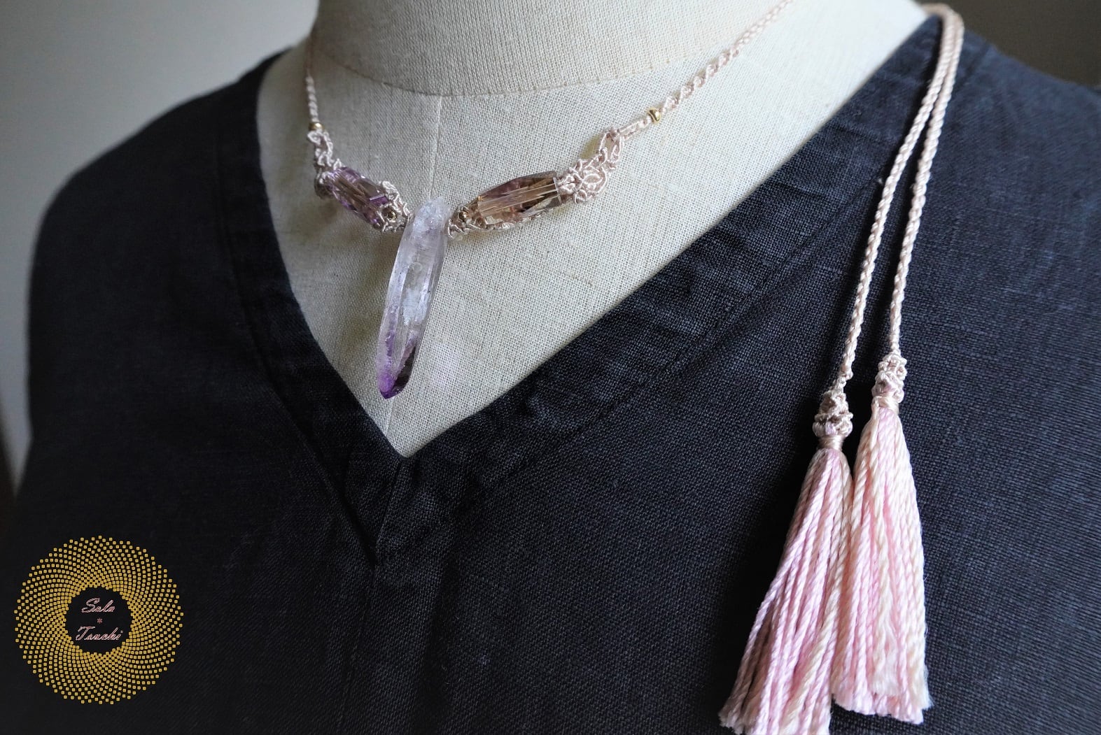 絹糸）ベラクルス産アメジストとアメトリンのマクラメ編みペンダント