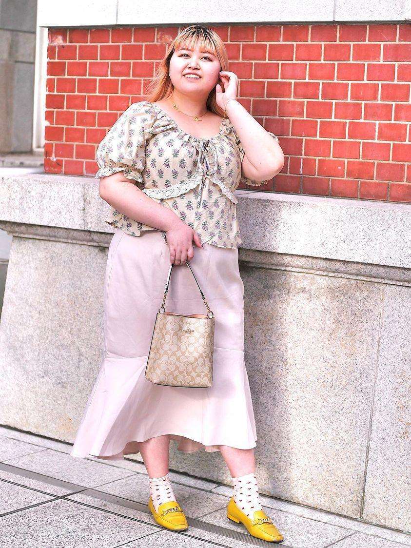 ナチュラル×上品な大人フェミニン 花柄レースフリルペプラムブラウス 半袖 リボン フリル 可愛い フェミニン ガーリー デート おでかけ 大きいサイズ 韓国 CH9095