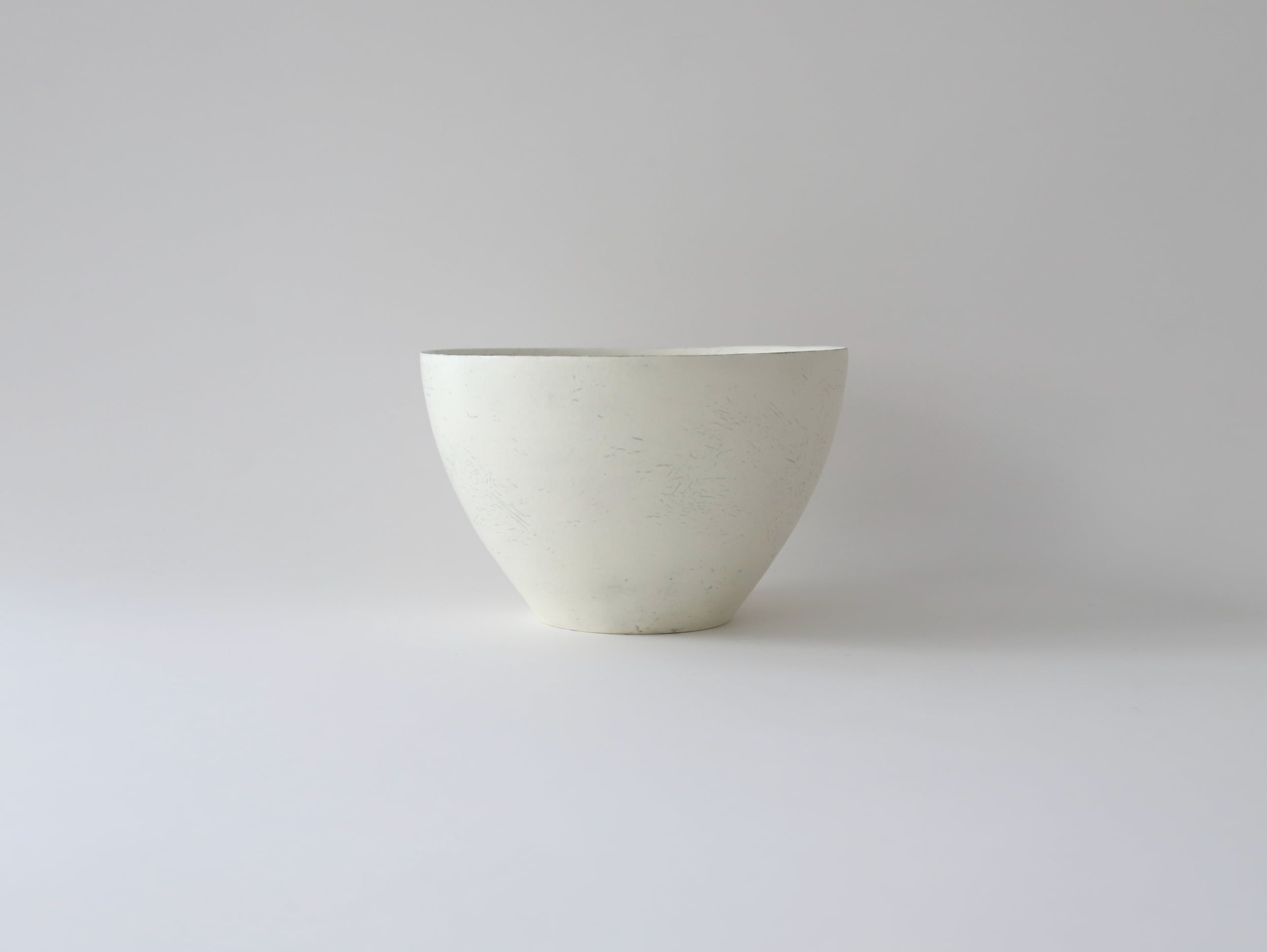 横山拓也 丸みのある碗 2 | Galerie NUAGE
