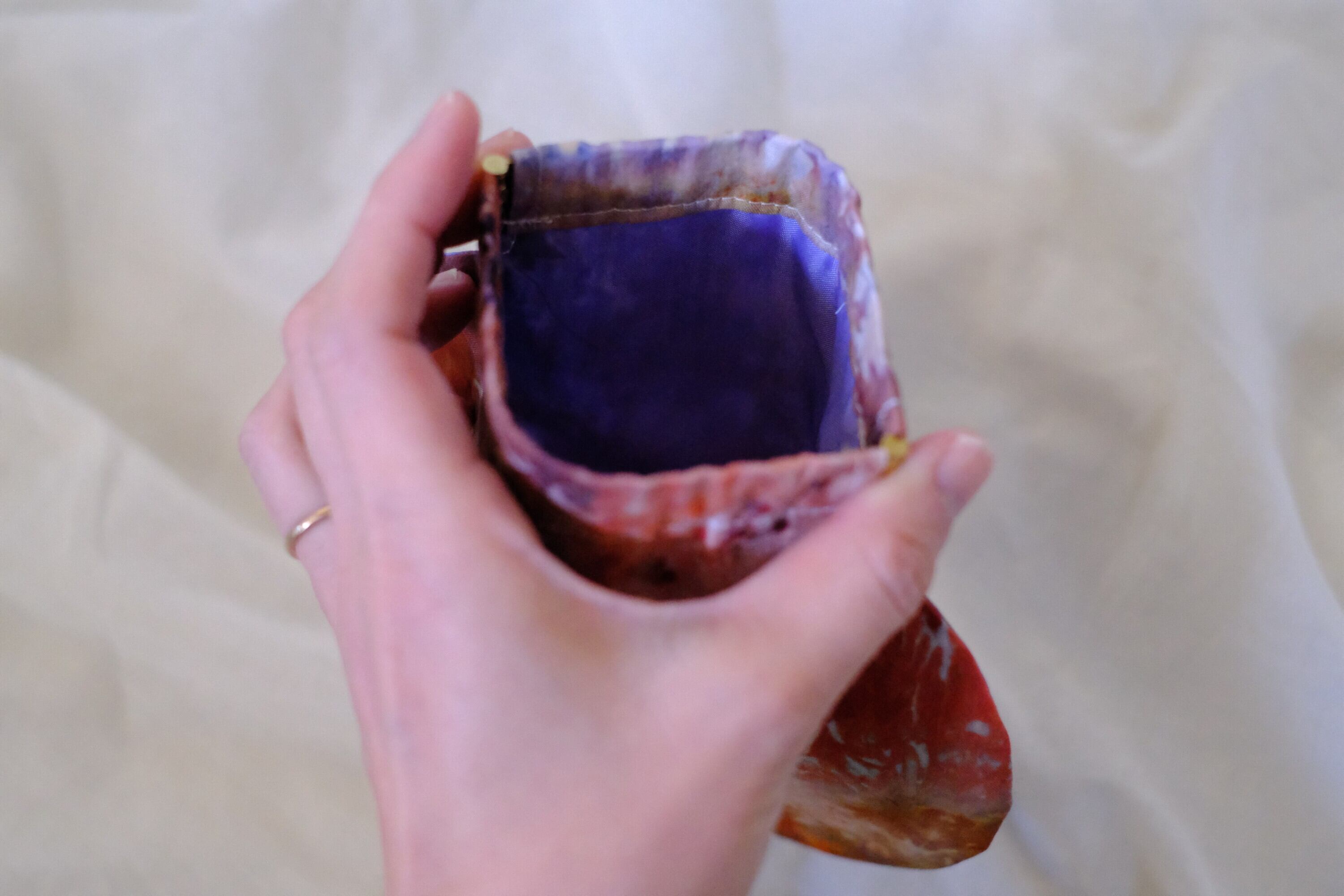 バネ口ポーチ　o-0531