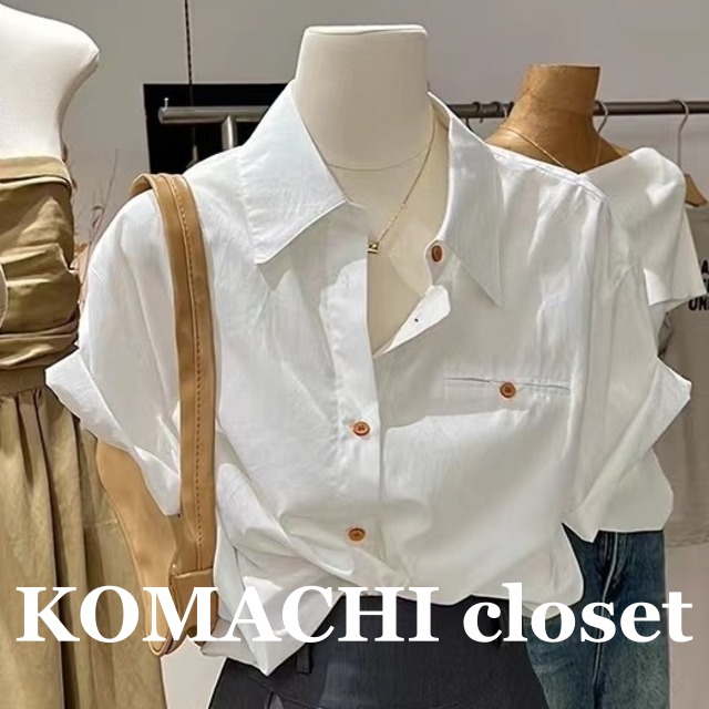 【送料無料】 シンプル半袖カッターシャツ ベーシックシャツ 白 ホワイト 青 ブルー 韓国 レディース  オルチャン トップス シャツ ブラウス 半袖 Vネック  ボタン  胸ポケット 薄手 大人可愛い きれいめ 上品 おしゃれ こなれ感 メンズライク ボーイッシュ 抜け感 フェミニン ナチュラル メンズライク ベーシック オトナ女子 大人女子 無地 夏  休日 イベント 着回し 普段使い 重ね着 レイヤード 定番 トレンド 流行 インスタ映え ロールアップ S M L XL