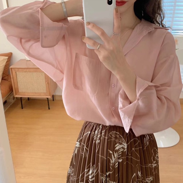 トップス シャツ ブラウス 白シャツ 白トップス 袖あり 長袖 ボリューム袖 襟付き 前開き 透け感 シースルー お得 かわいい 大人可愛い シンプル 大人 上品 おしゃれ お洒落 大人女子 ラブリー キュート 爽やか ベーシック 無地 春 夏 秋 ロングシーズン 10代 20代 30代 レディース 女性用 学生 デート お出かけ 公園 女子会 休日 アウトドア お茶会 ランチ ショッピング 着回し 普段使い 重ね着 モテ 二の腕カバー S M L  ピンク	イエロー	ホワイト	グリーン	カーキ