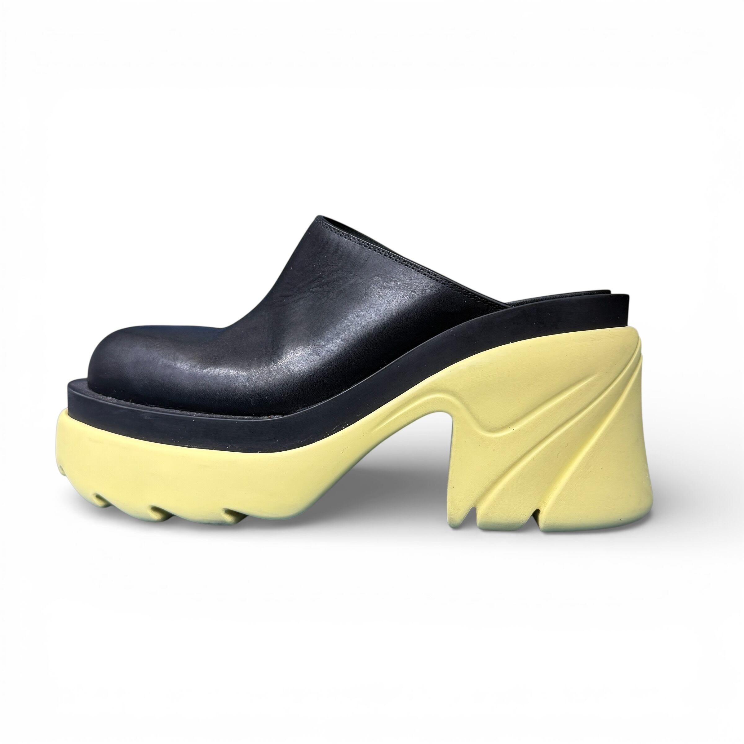 BOTTEGA VENETA ボッテガヴェネタ ストレッチ ミュール BOTTEGA VENETA】ボッテガヴェネタ “FLASH” フラッシュ レザー