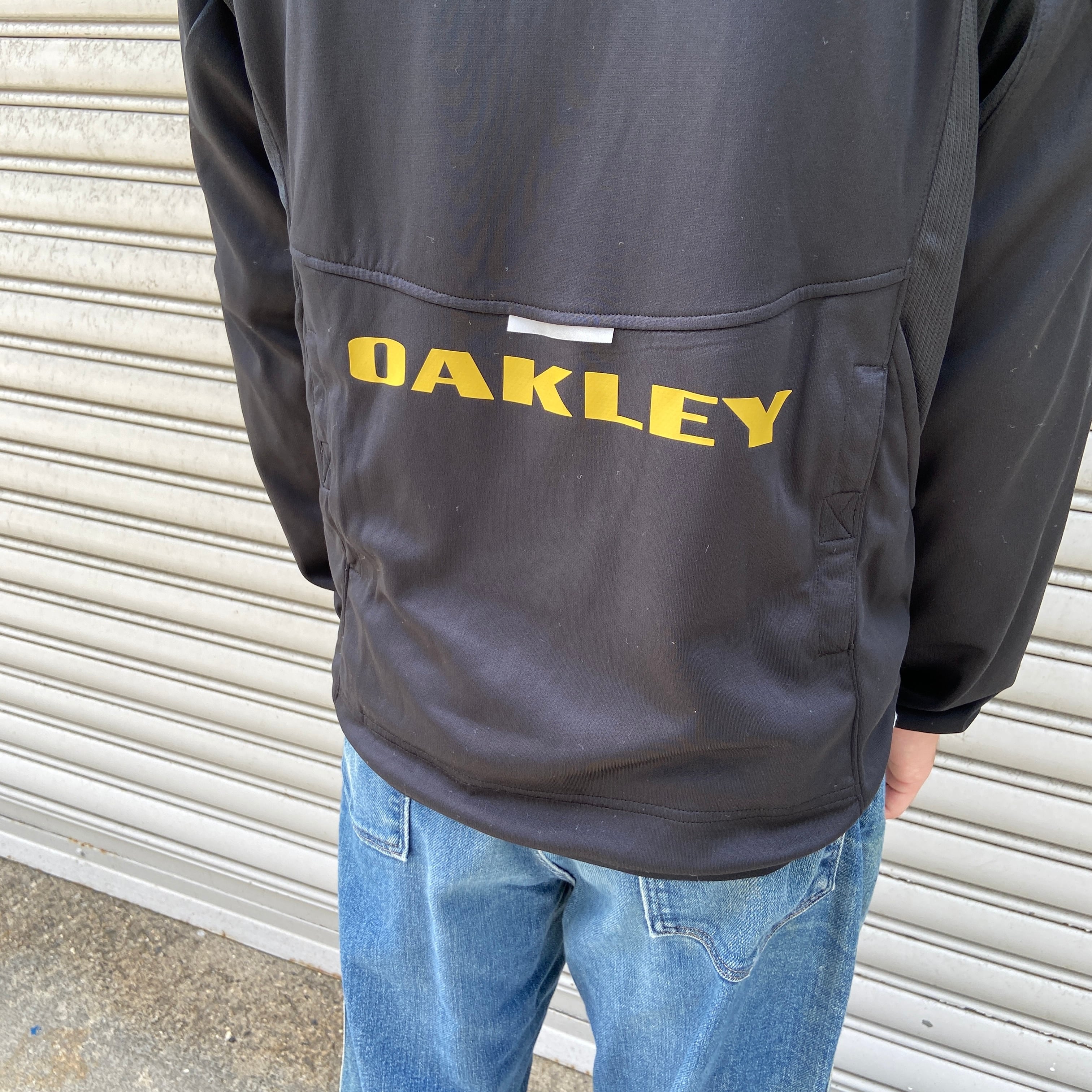 OAKLEY テックトラックジャケット ギミックゲームポケット 黒 | 古着屋 Uan