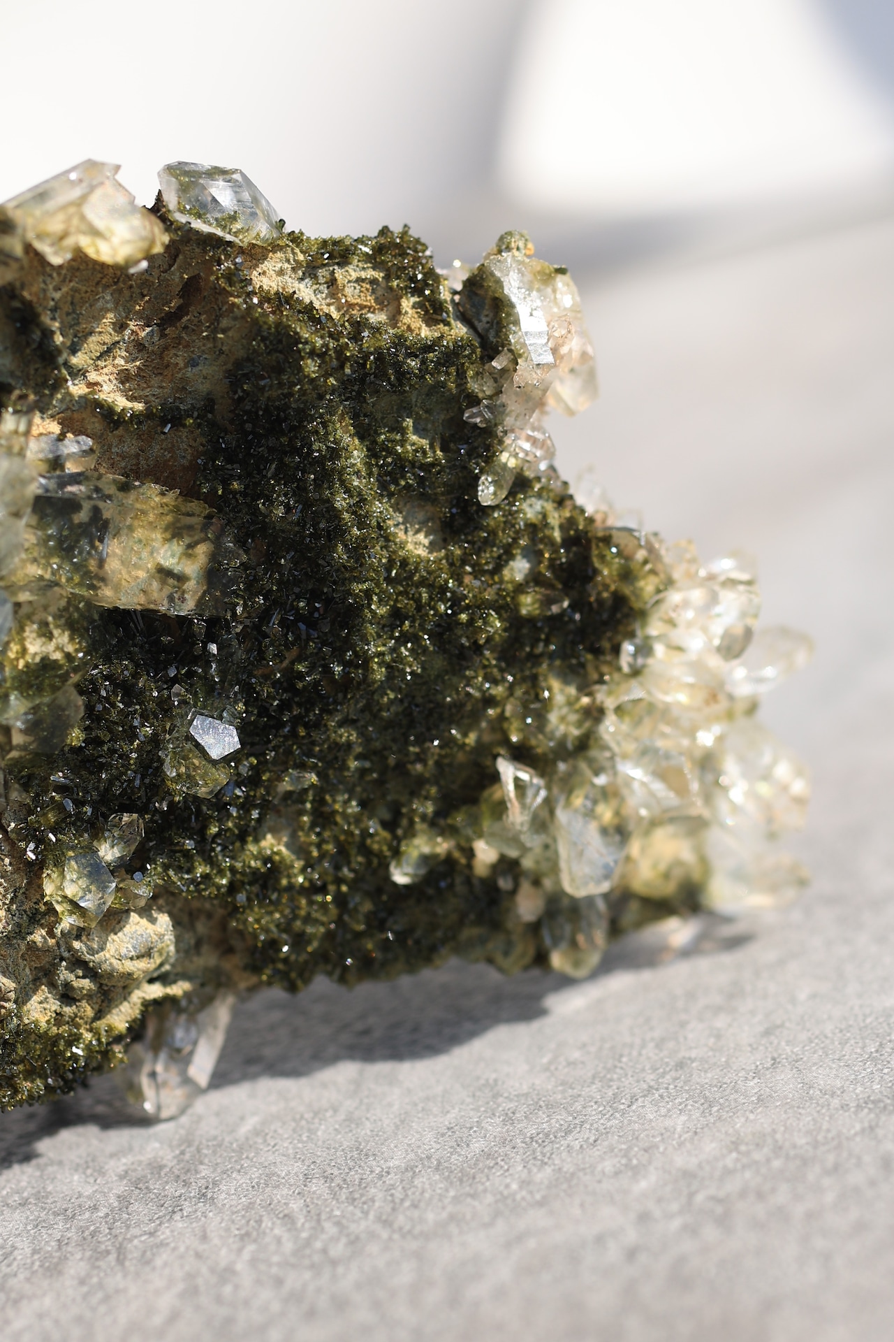 エピドート「森の神秘」Epidote|天然石 原石 鉱物 パワーストーン | EP-H-001