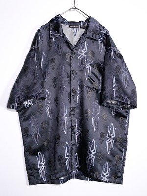 glossy fabric spiky skull pattern oversize s/s shirt