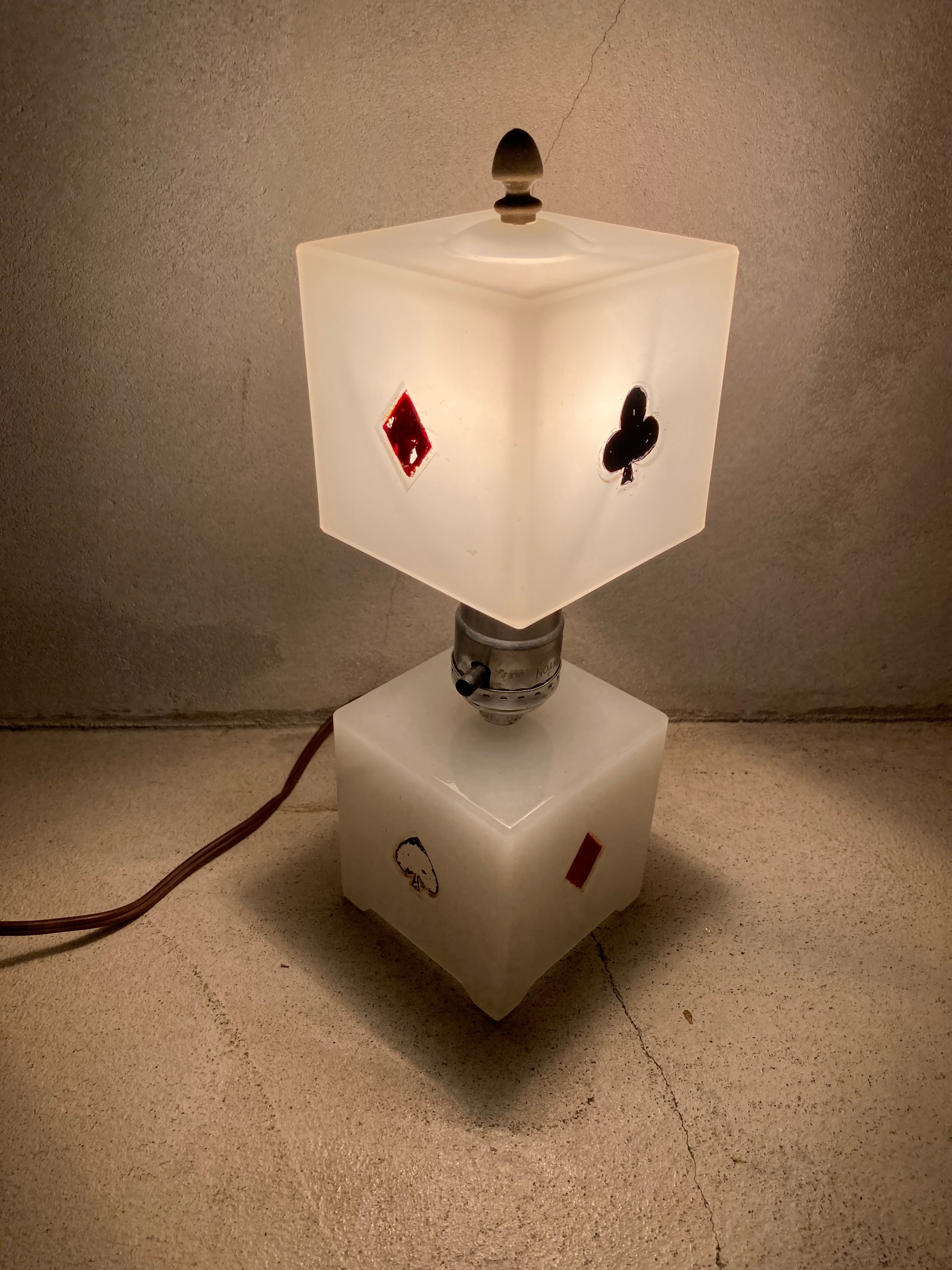 40s 50s  Vintage Playing Card Milk Glass Table Lamp