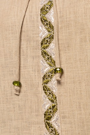 ウクライナ刺繍ヴィシヴァンカ　シルク手刺繍　レディース・フリーサイズ