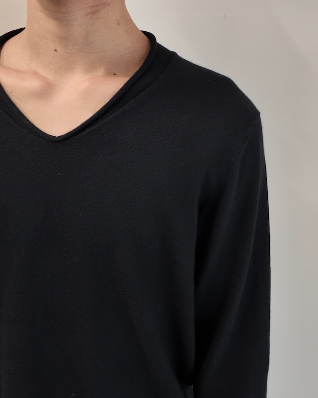 【EMPORIO ARMANI】v-neck basic knit