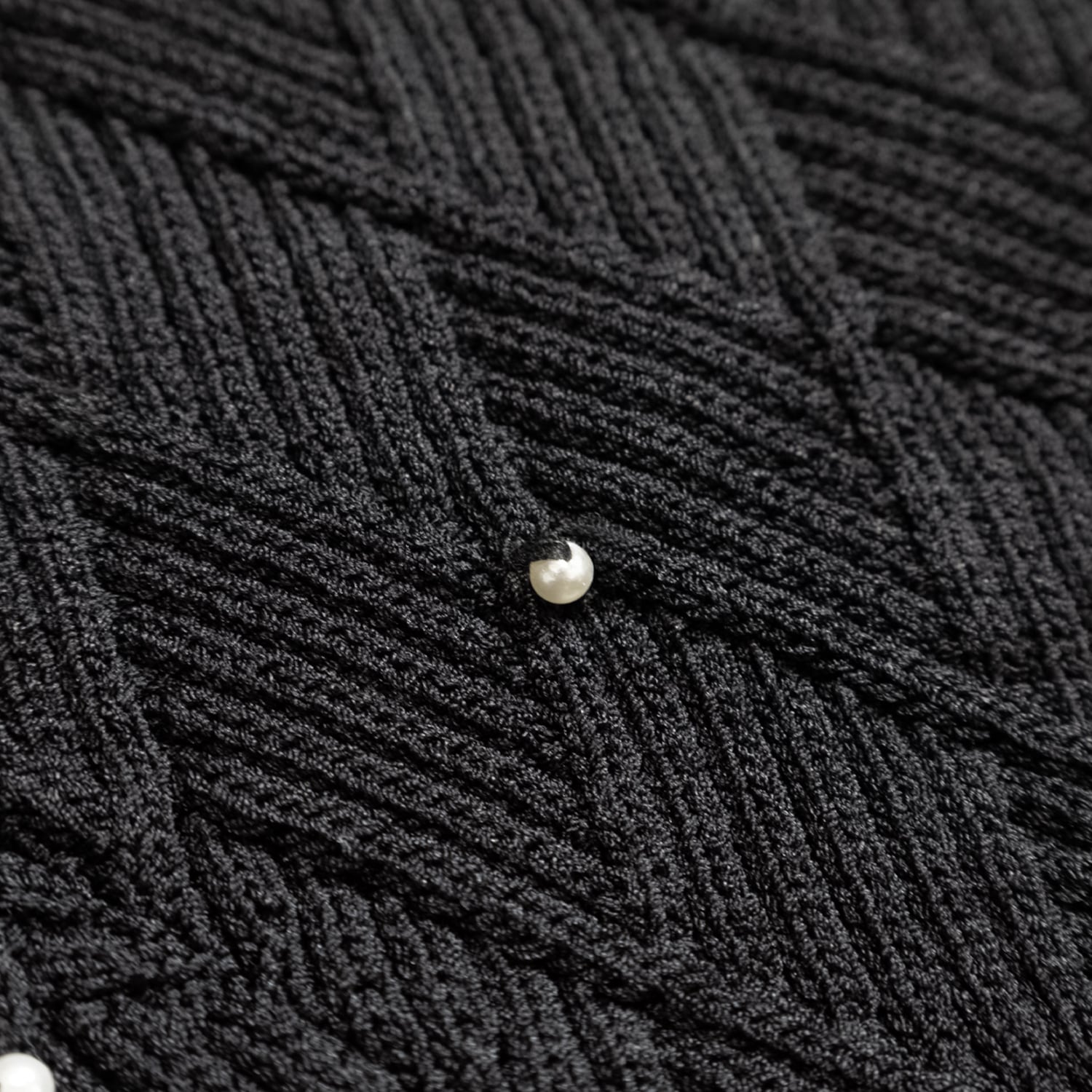 UNEEK BASEMNT - Discover independent style.