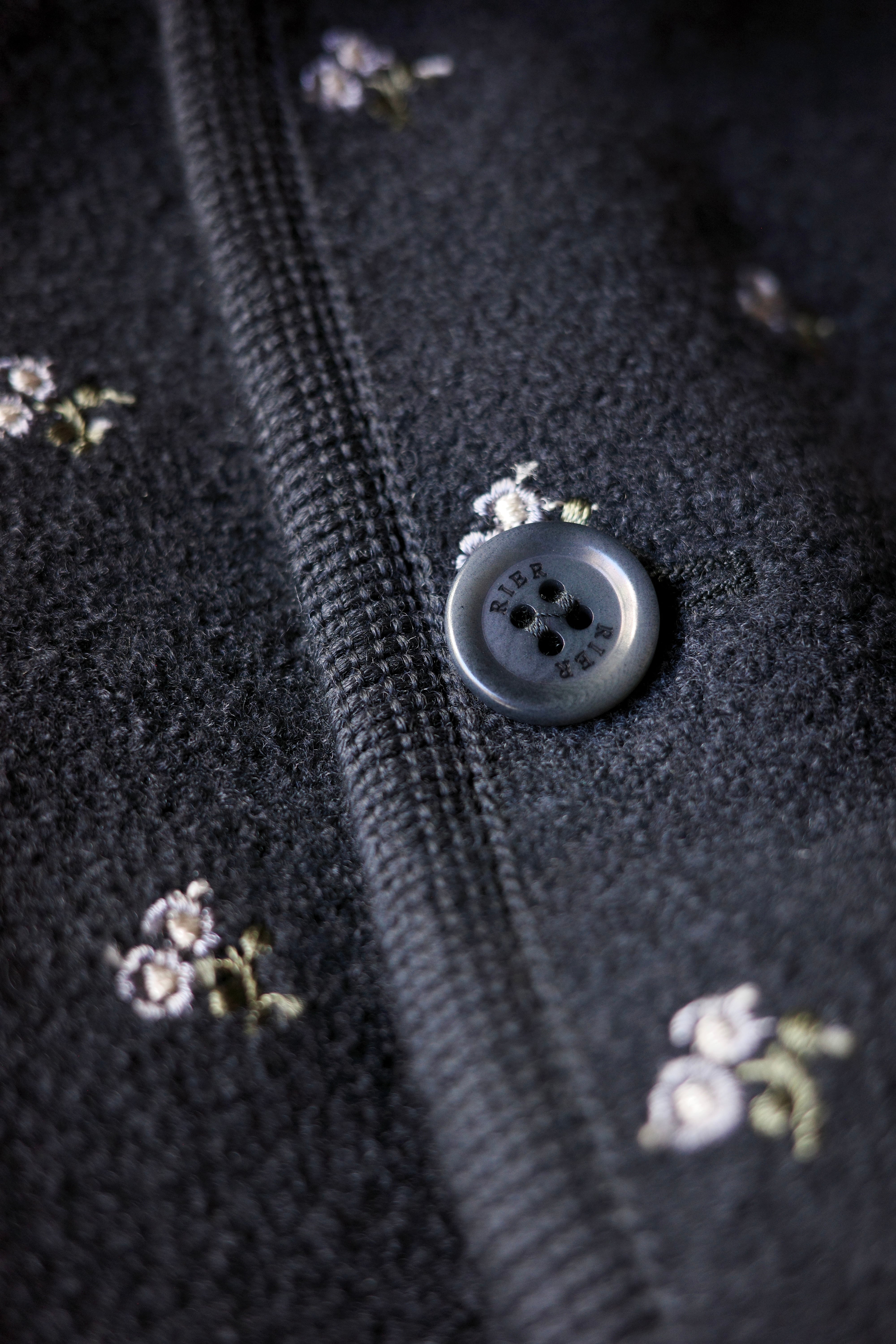 RIER【WALKER GILET -PLOMBE FLOWERS DENSE- 】 | lloomm