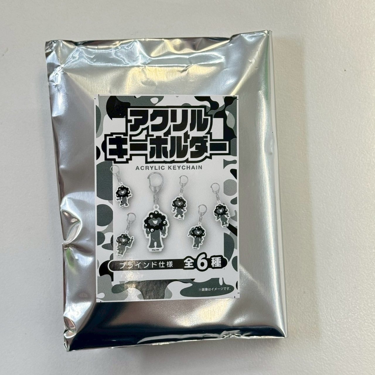 大阪・関西万博〉アクリルキーホルダー（ブラインド・全6種）ver.黒