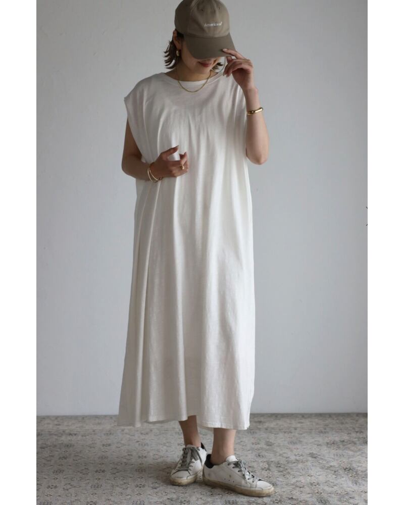 フレンチスリーブAラインボリュームワンピース