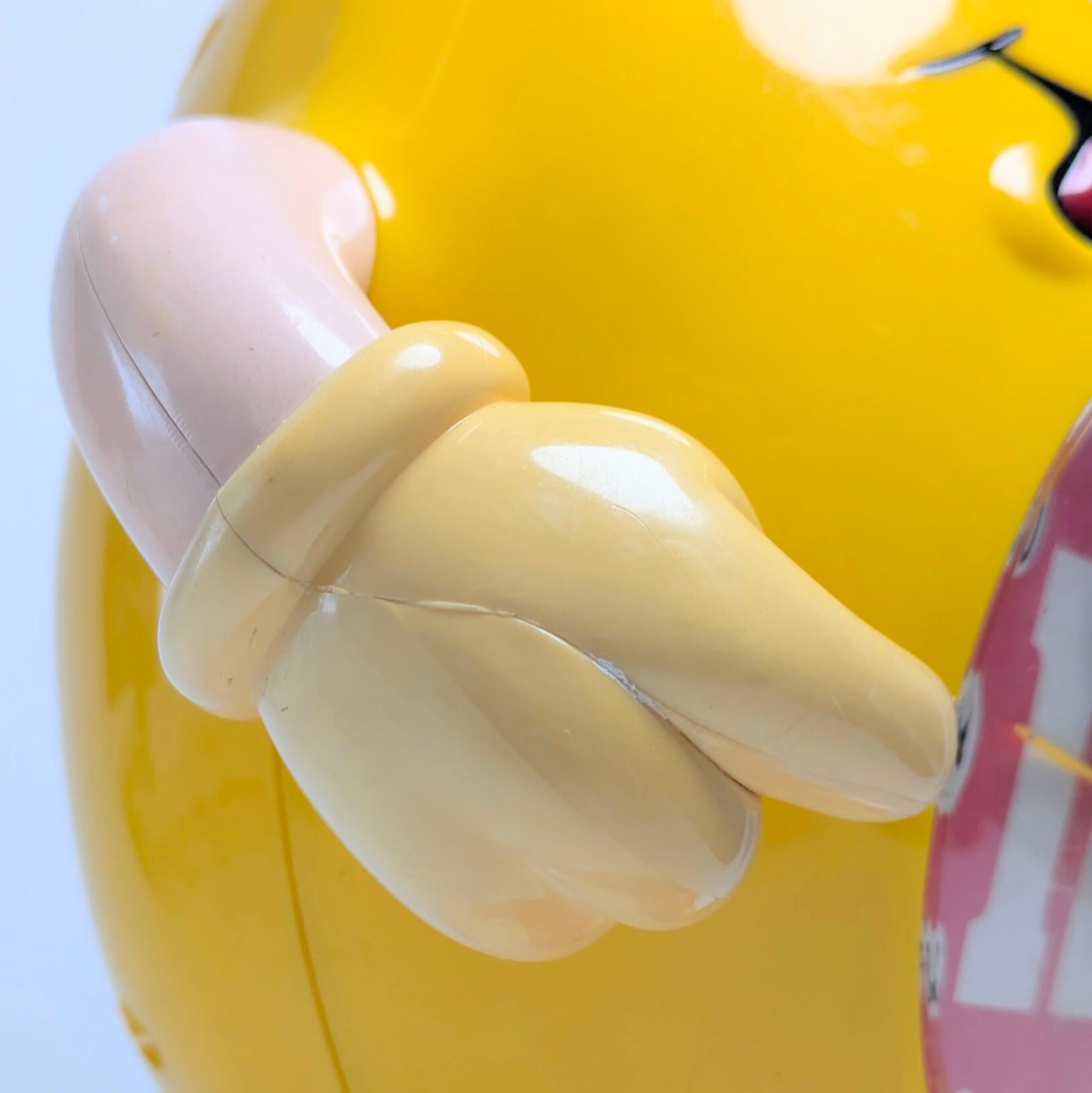 ☆ VINTAGE 90' JUNK ☆【 m&m's  ( エムアンドエムズ ) 】Alarm Bedside Clock Yellow / 目覚まし時計 / アラームクロック 〚アメリカン雑貨 アメトイ〛