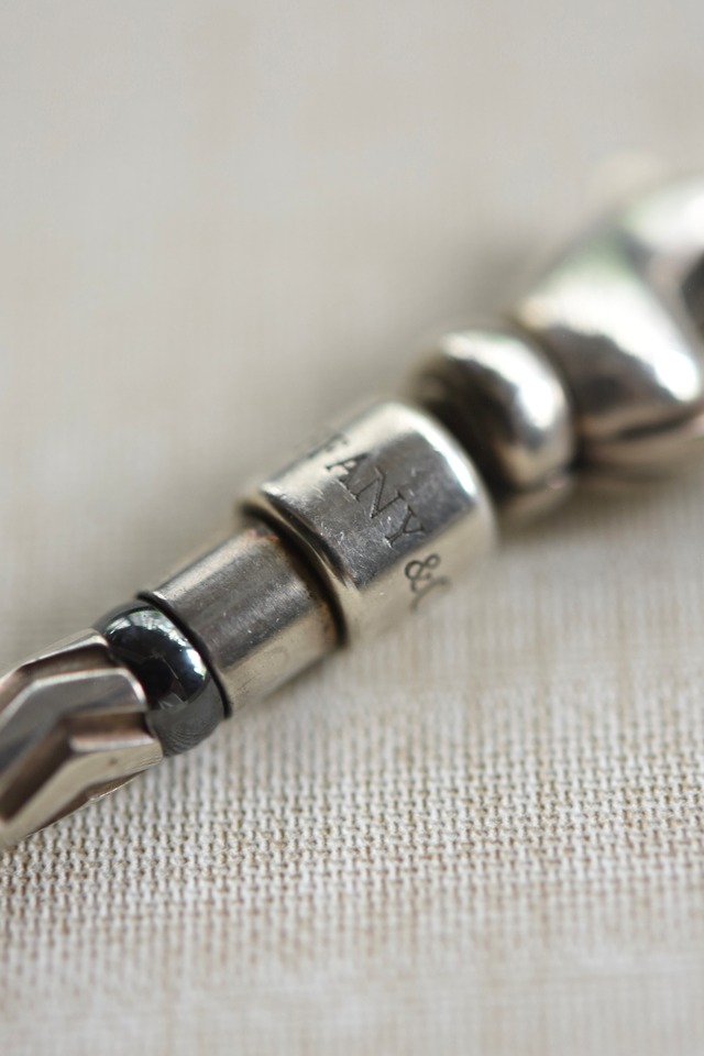 IORI／"Tiffany & Co." bracelet／Aztec hematite