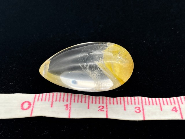 ペンダントトップ素材（イエローファントムクォーツ）