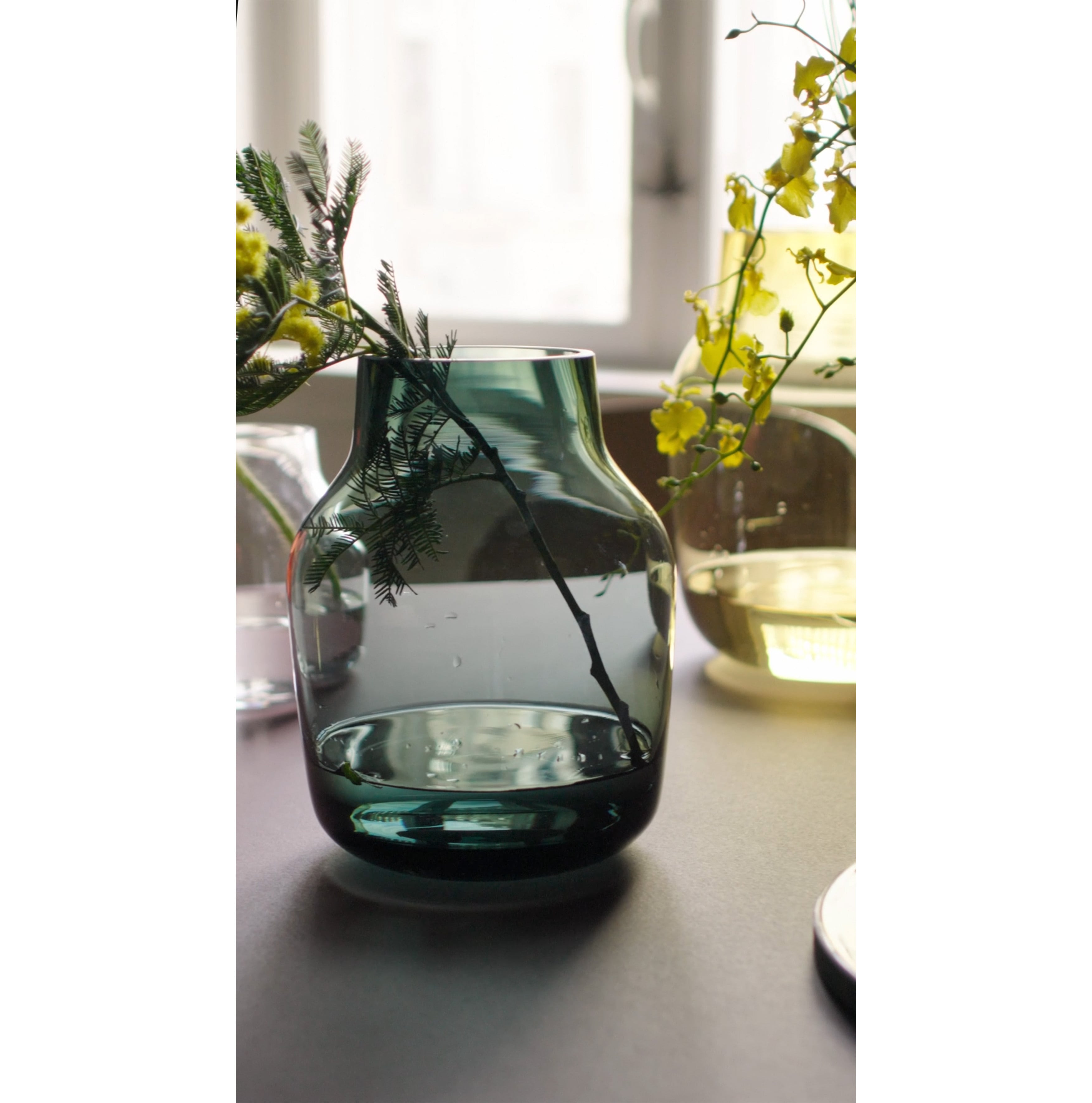 サイレントベース Silent Vase フラワーベース / Muuto ムート 正規品