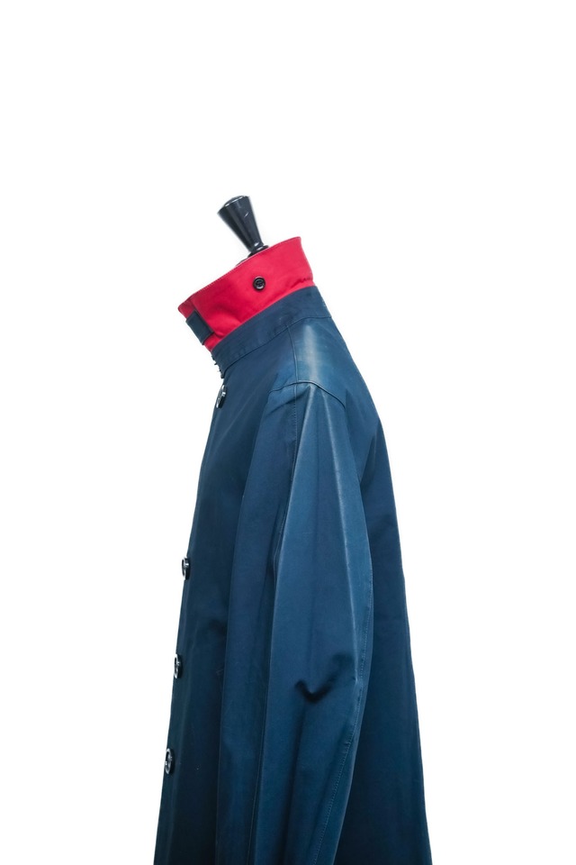 "BURBERRY BRIT" Rubber Cloth Double-Breasted Jacket (Design by Christopher Bailey)