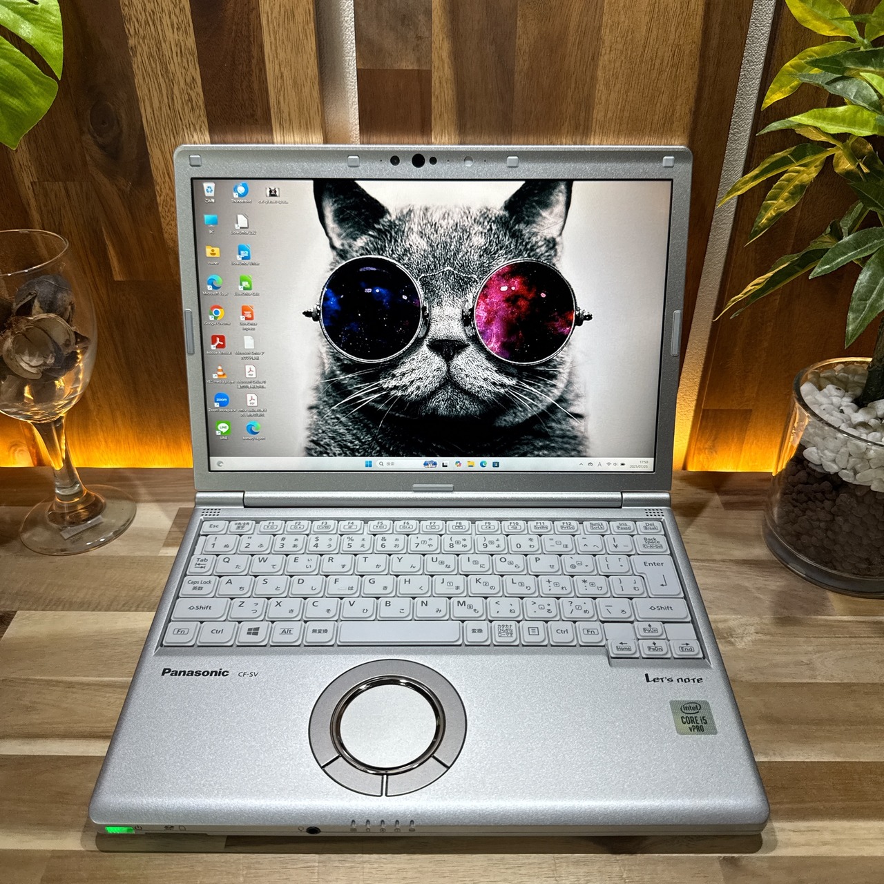 \ 公式ショップ限定価格❣️/ 極美品《Let's note SV9》第10世代 Core i5 SSD256GB メモリ8GB 12.1インチ ノートパソコン 安心サポート&3ヶ月保証付き