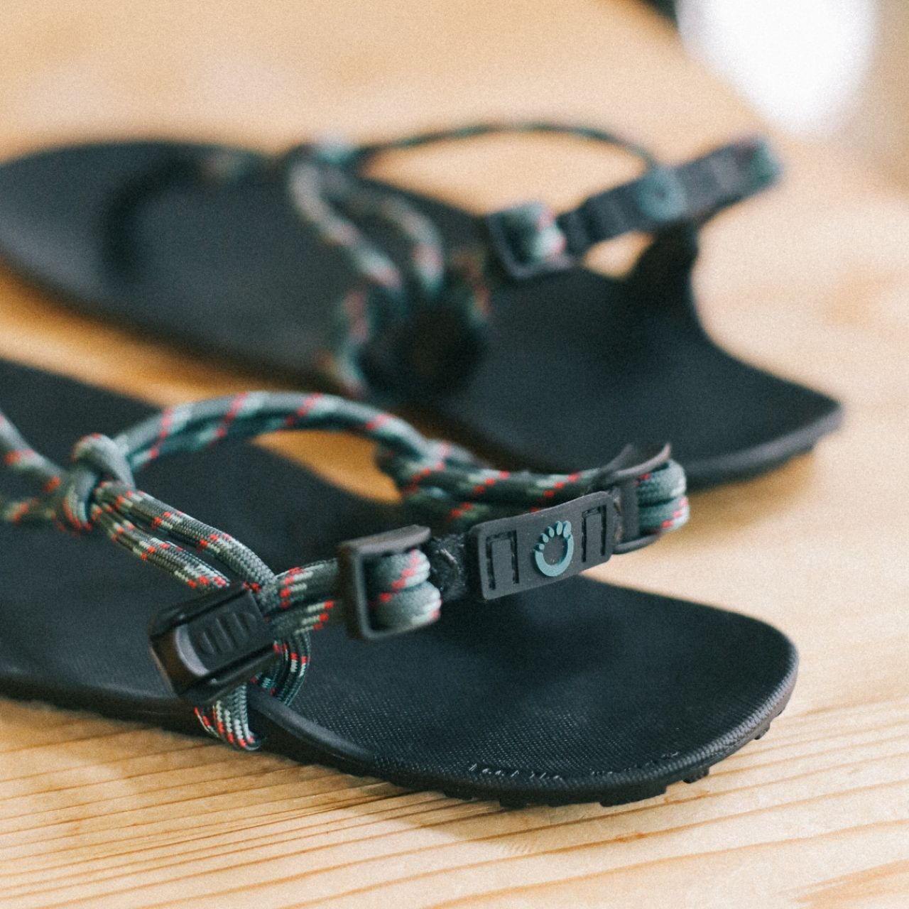 XERO SHOES GENESISブラックサンダル27センチ ジェネシス GENESIS Genesis Point XEROSHOES> Genesis⁄サンダル(サンダル)|XEROSHOES(ゼロ XERO SHOES GENESISブラックサンダル27センチ ジェネシス GENESIS Genesis Point XEROSHOES> Genesis⁄サンダル(サンダル)|XEROSHOES(ゼロ