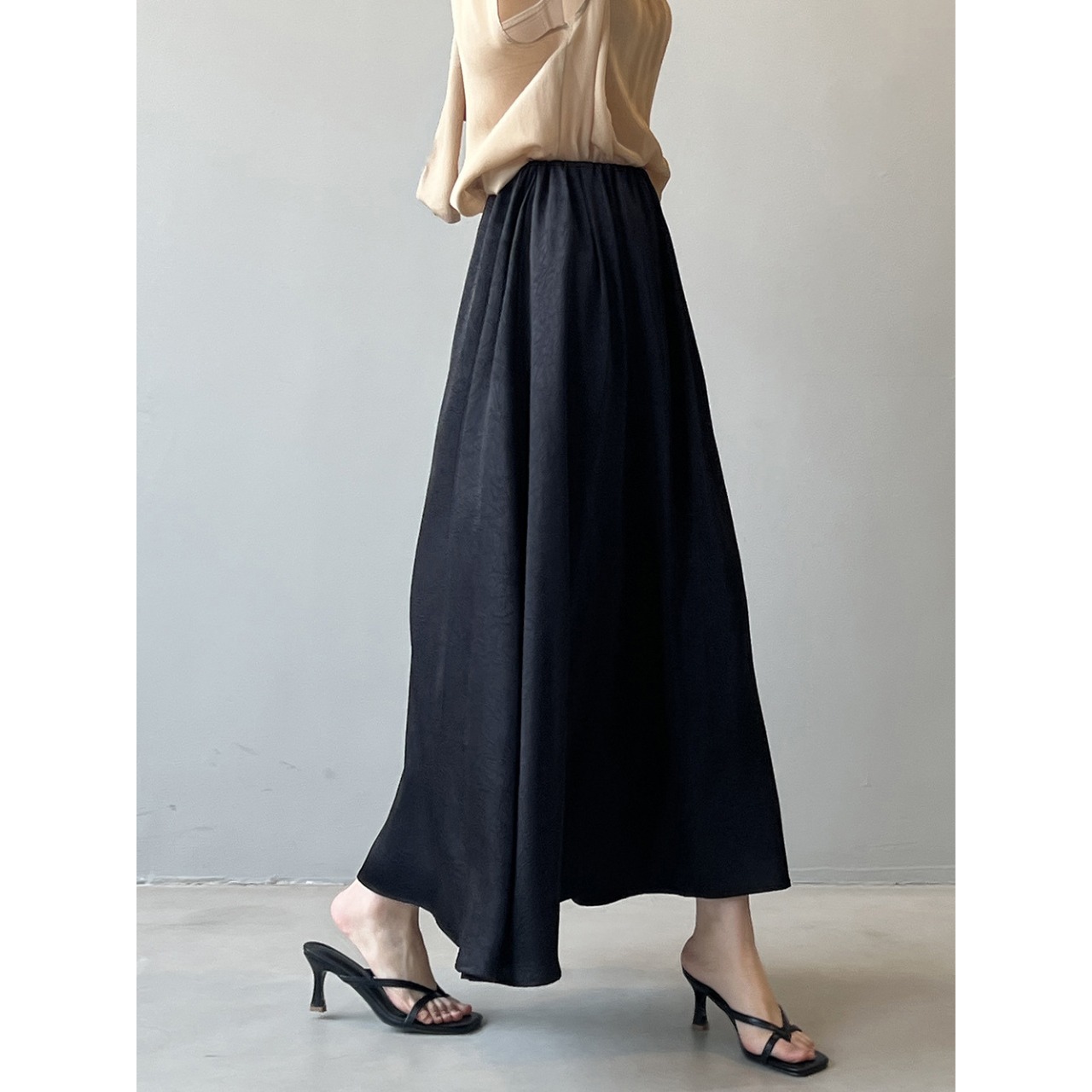 サテン ドレープロングスカート 10016