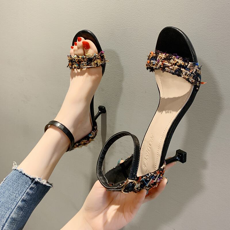 野生の単語のバックルの細かいヒールのハイヒールの靴の尖った妖精のスタイルの女性の靴の潮のサンダル女性2020春の新バージョン 部族の婦人靴5788387
