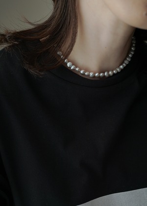 Ennui Gray -アンニュイ グレー- Pearl Necklace