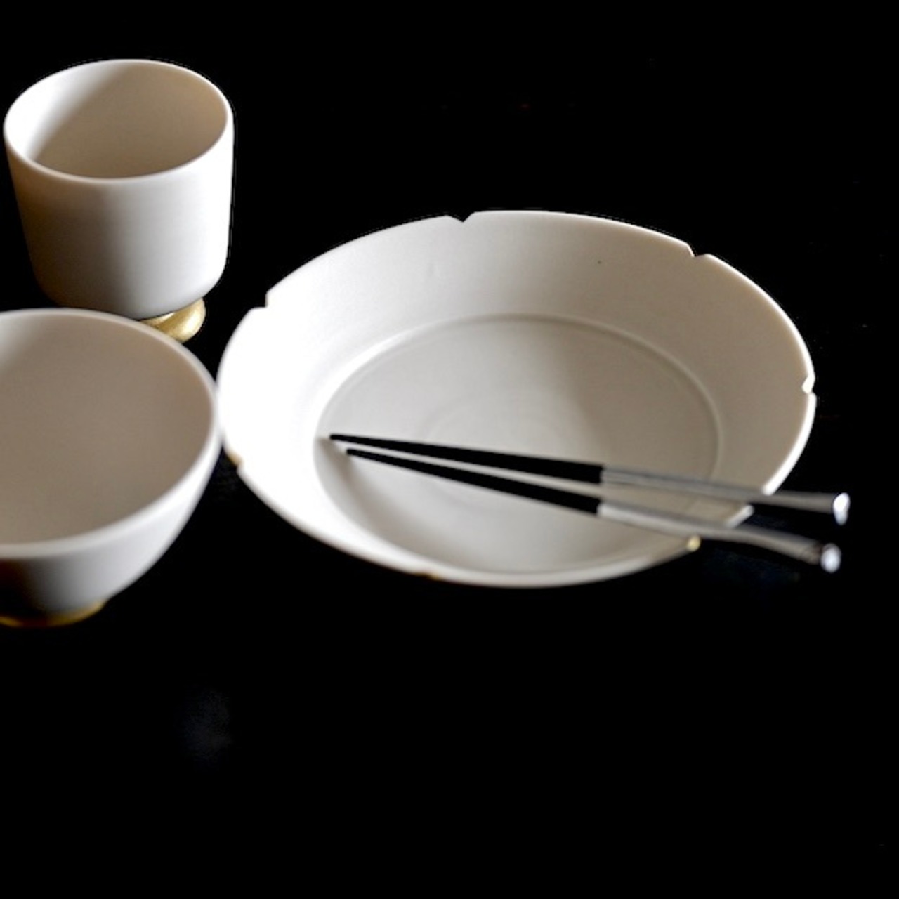 MUMCA 丸谷牧子 作 脚付ゴブレット 大 金彩 ホワイトGoblet White x Gold (1 個)/ 2104400000610