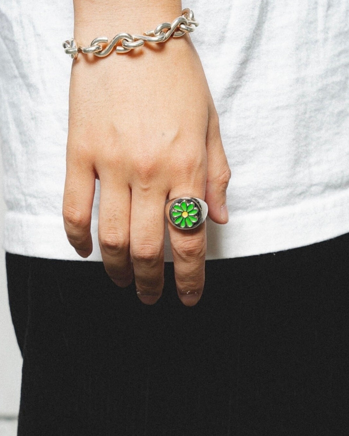 Flower LOGO ring | ssssattimous