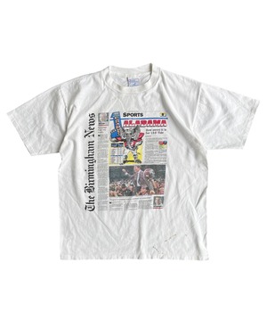 Vintage 90s News paper T-shirt -ALABAMA-