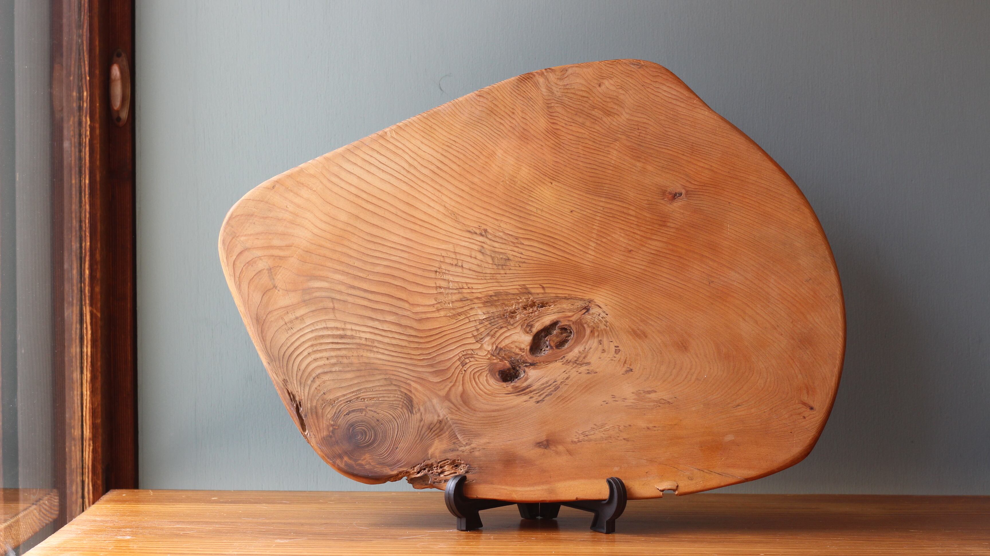 大きな四角いカッティングボード