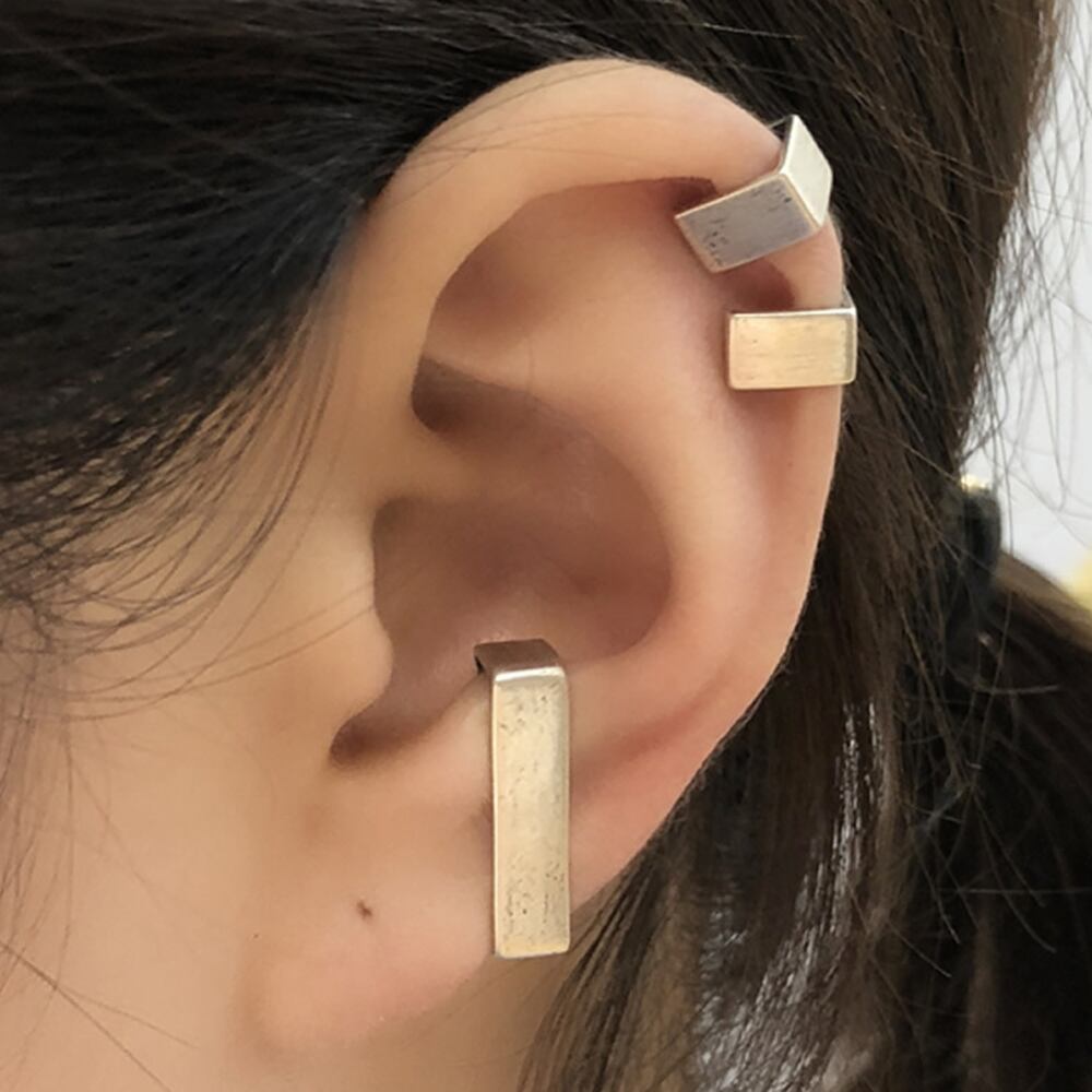 無骨なインダストリアル系デザイン コの字型イヤーカフ メンズイヤリング専門店 銀屋 公式通販サイト