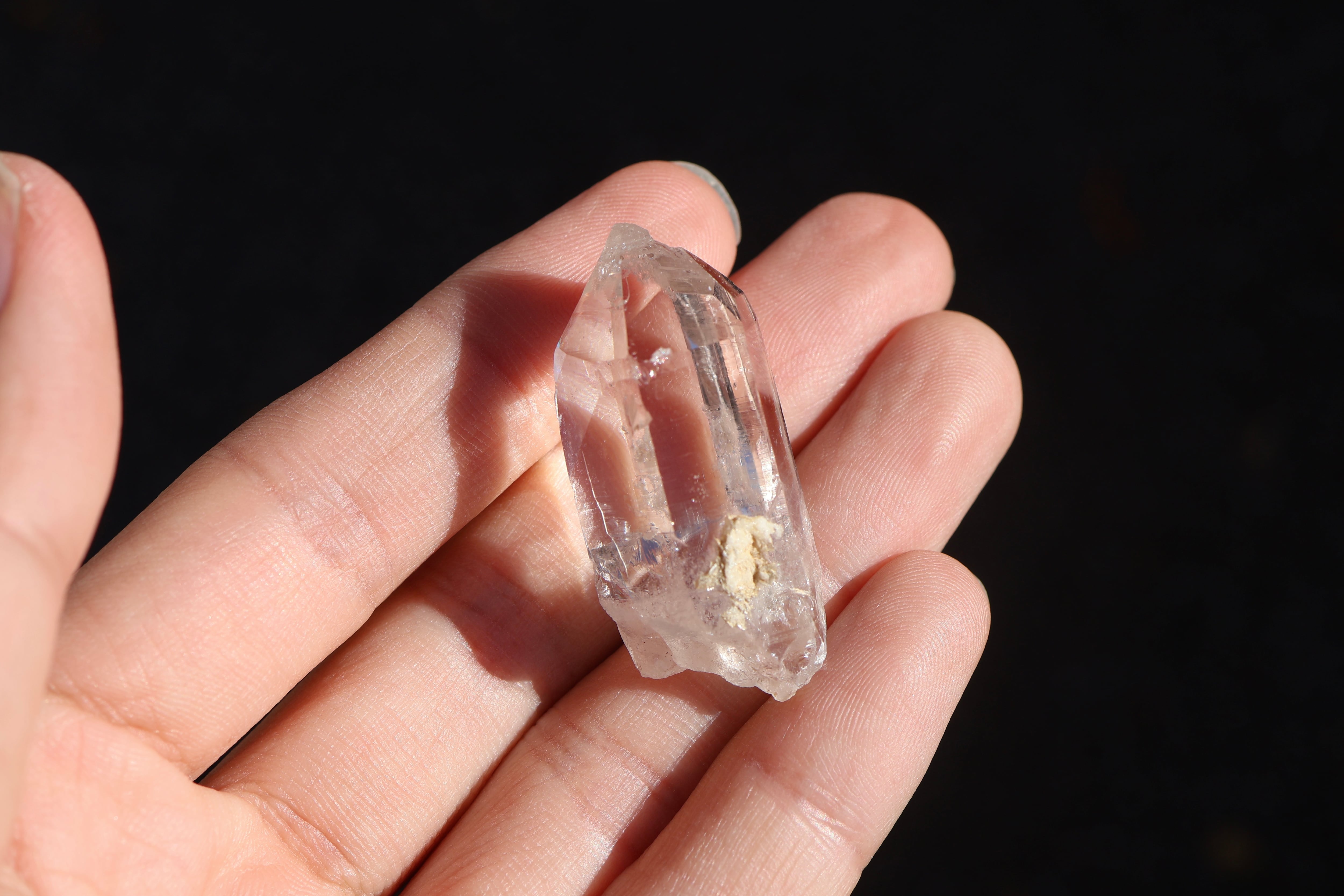 ヒマラヤ水晶 ガネーシュヒマール産 | 石垣島の夜光貝アクセサリーと