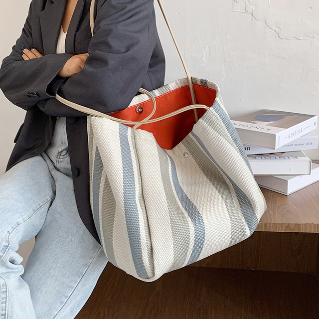 シンプルなキャンバスビッグバッグレディース2020人気の新しいトレンディなスタイルの大容量ショルダーバッグネットレッドトートバッグ 手作りハンドバック23372761200
