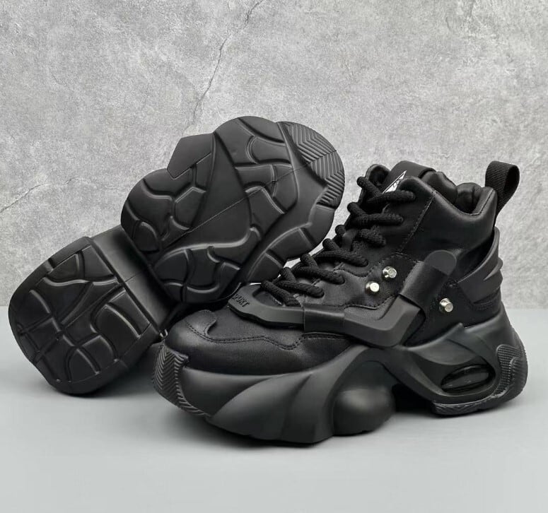 ハイトップ 厚底 軽量スニーカー (25.5～27.5㎝） | Korean unisex