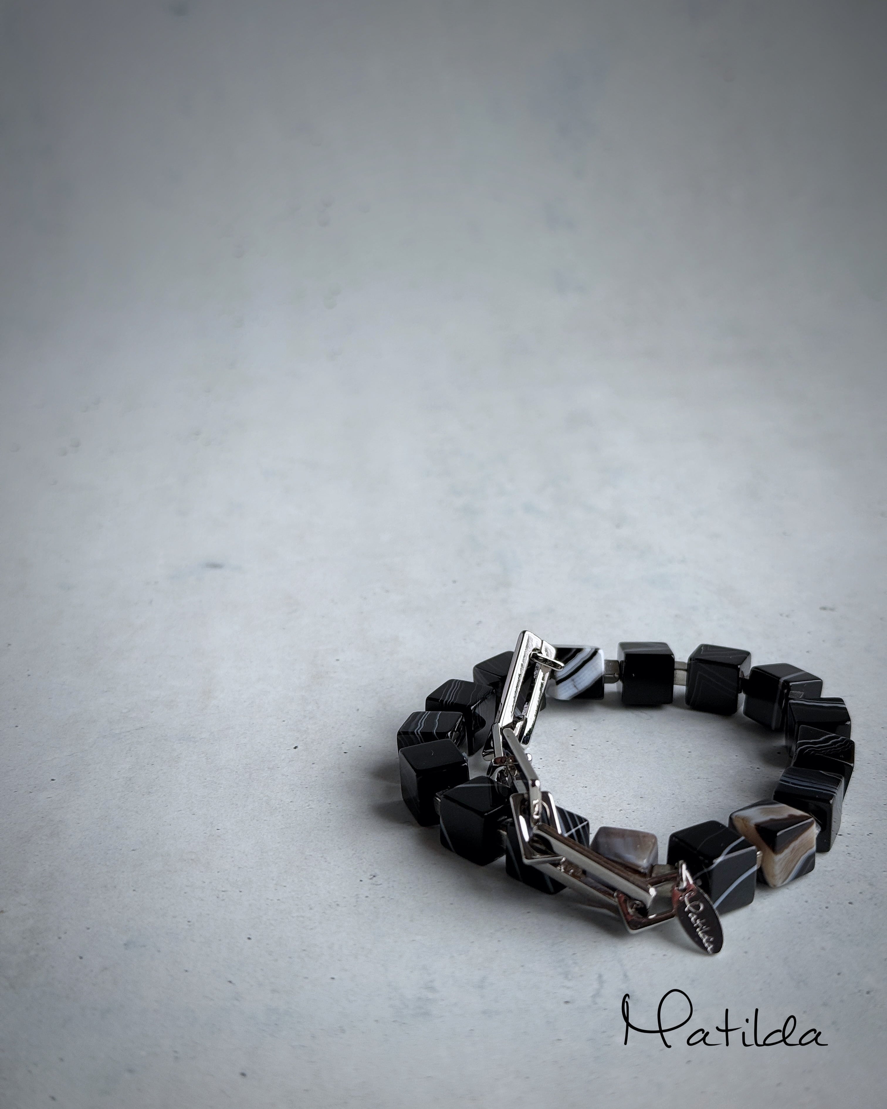 Chain & stone bracelet(ストライプオニキス)