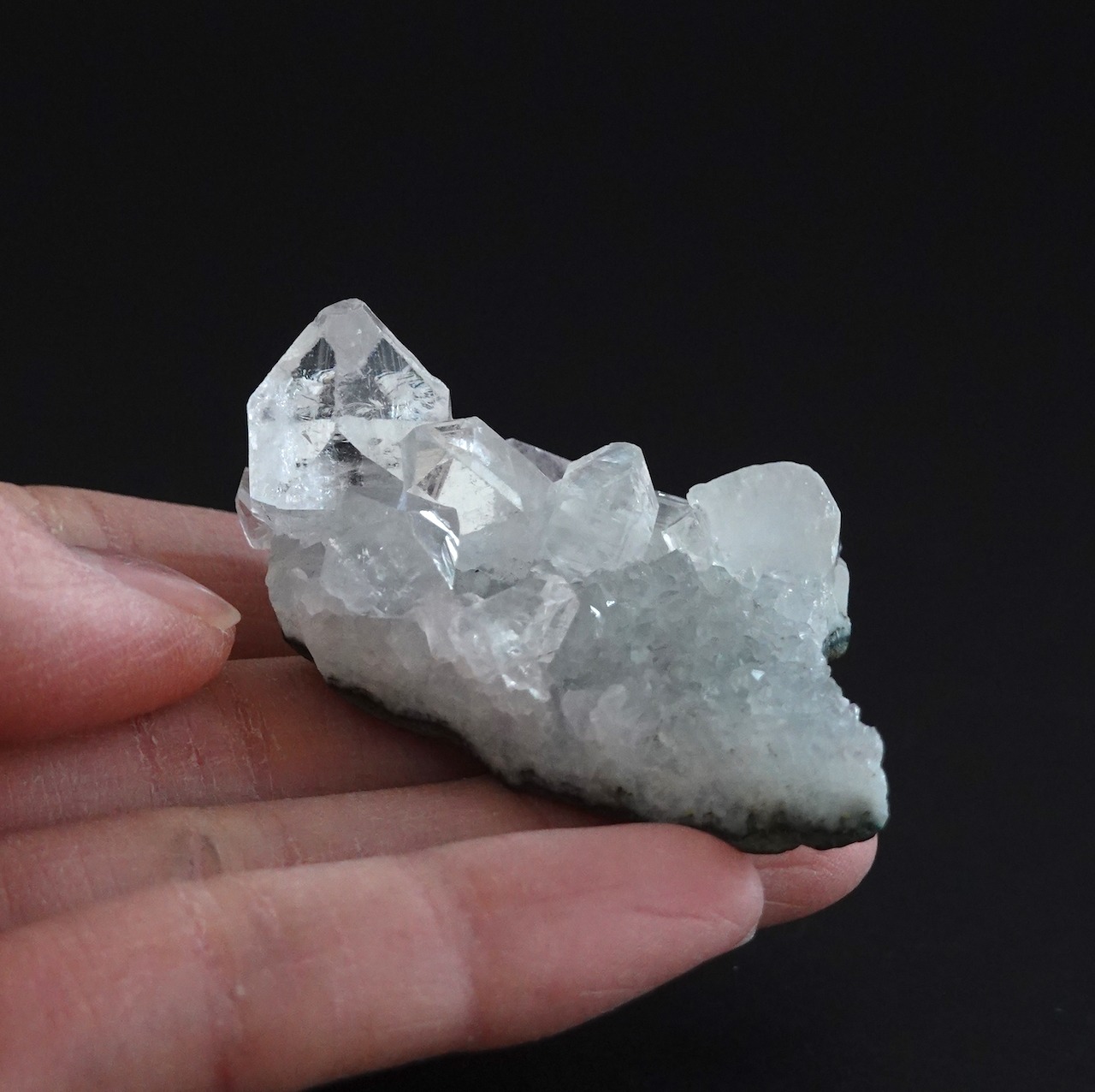 アポフィライト /  原石 標本