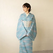 「夜明けの光を纏うドレープのような墨流し」〜洗えるきもの(シルジェリー格子柄)〜
