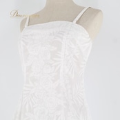 フラダンス 衣装 CC Fashions CCファッション ワンピース ドレス ホワイト系 ハワイ製 バラ ロケラニ柄 花柄 植物柄 ハワイアンプリント キャミソールドレス シンプル アロハ フラ ダンス レッスン 練習 華やか かわいい おしゃれ 上品 大人っぽい