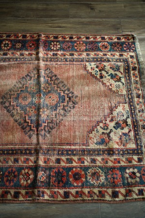 【769】Antique Persian Shiraz Qashqai rug 1920's