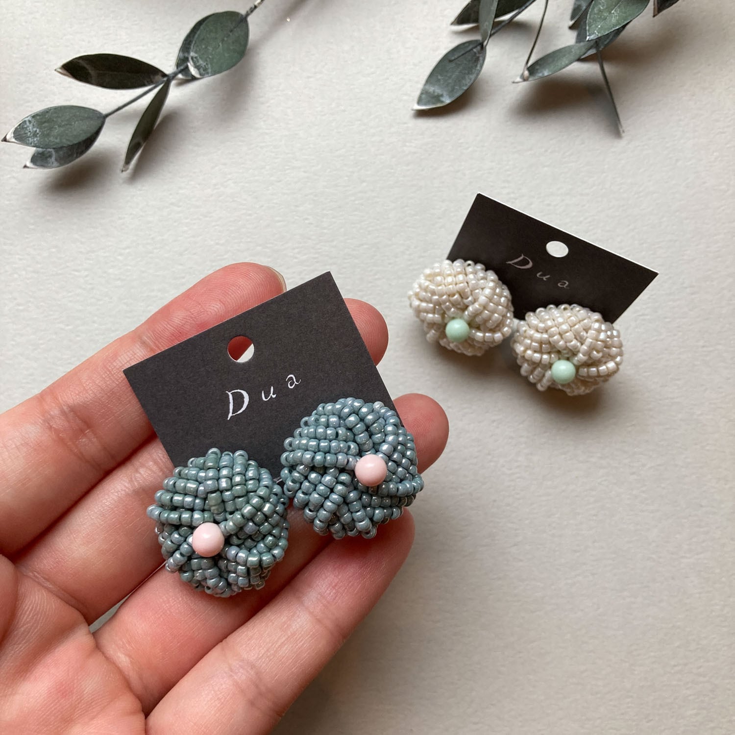 Duaオリジナルシャワー台カボションのお花モチーフ風〈イヤリング