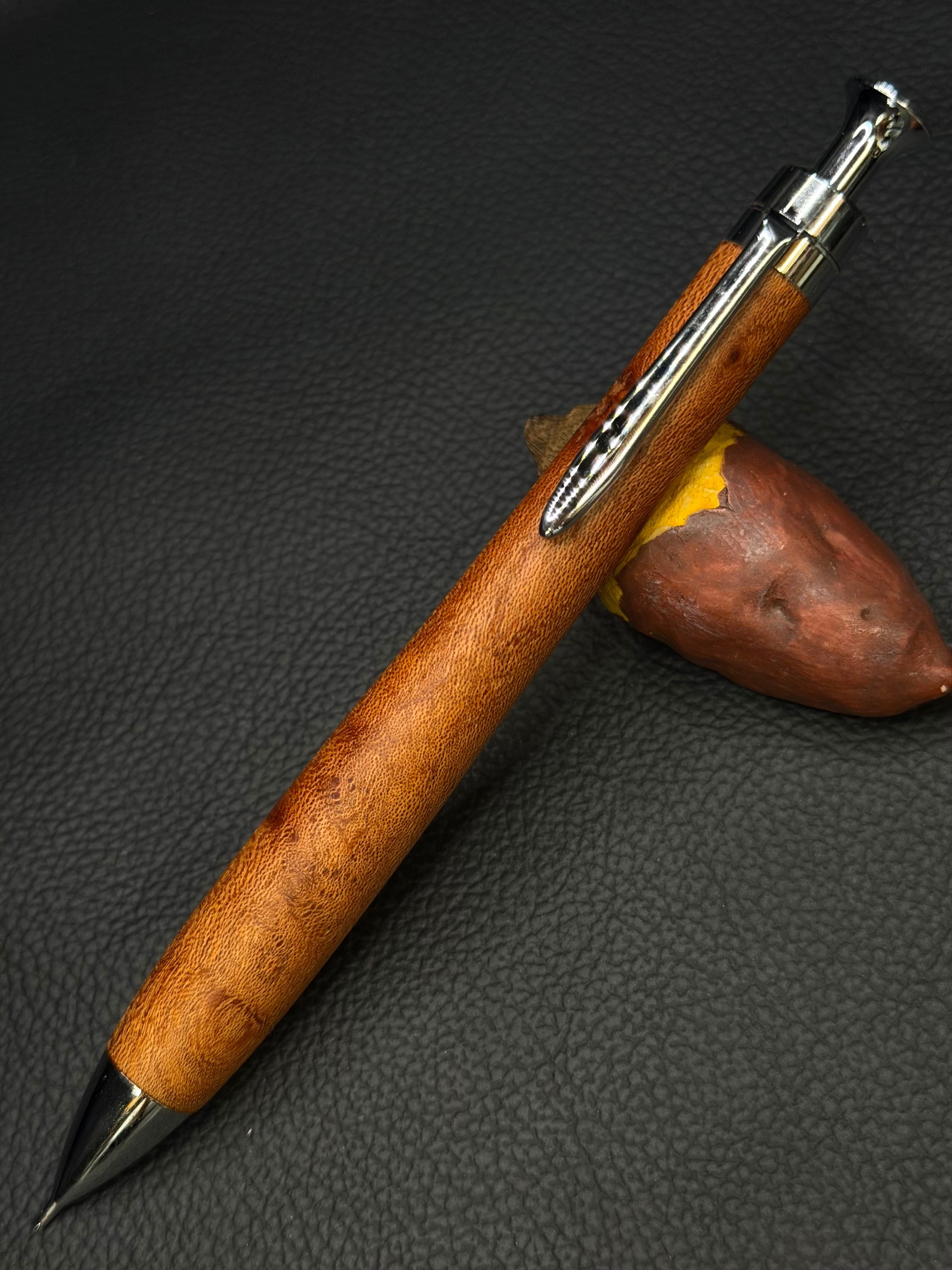 時代物 瘤木 葡萄杢 瓶掛 高さ25.5cm 幅41cm 25 極上花梨瘤 | こぶた工房