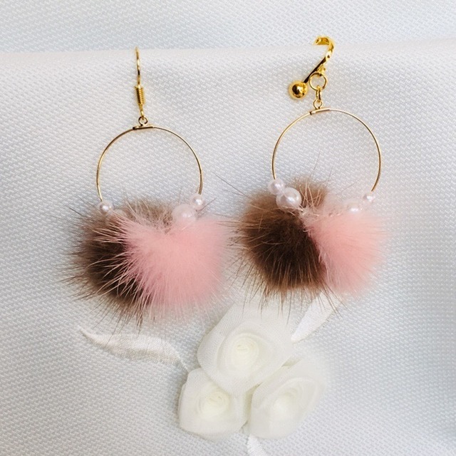 ＊２色ファーのフープピアス＊【イヤリング変更可】