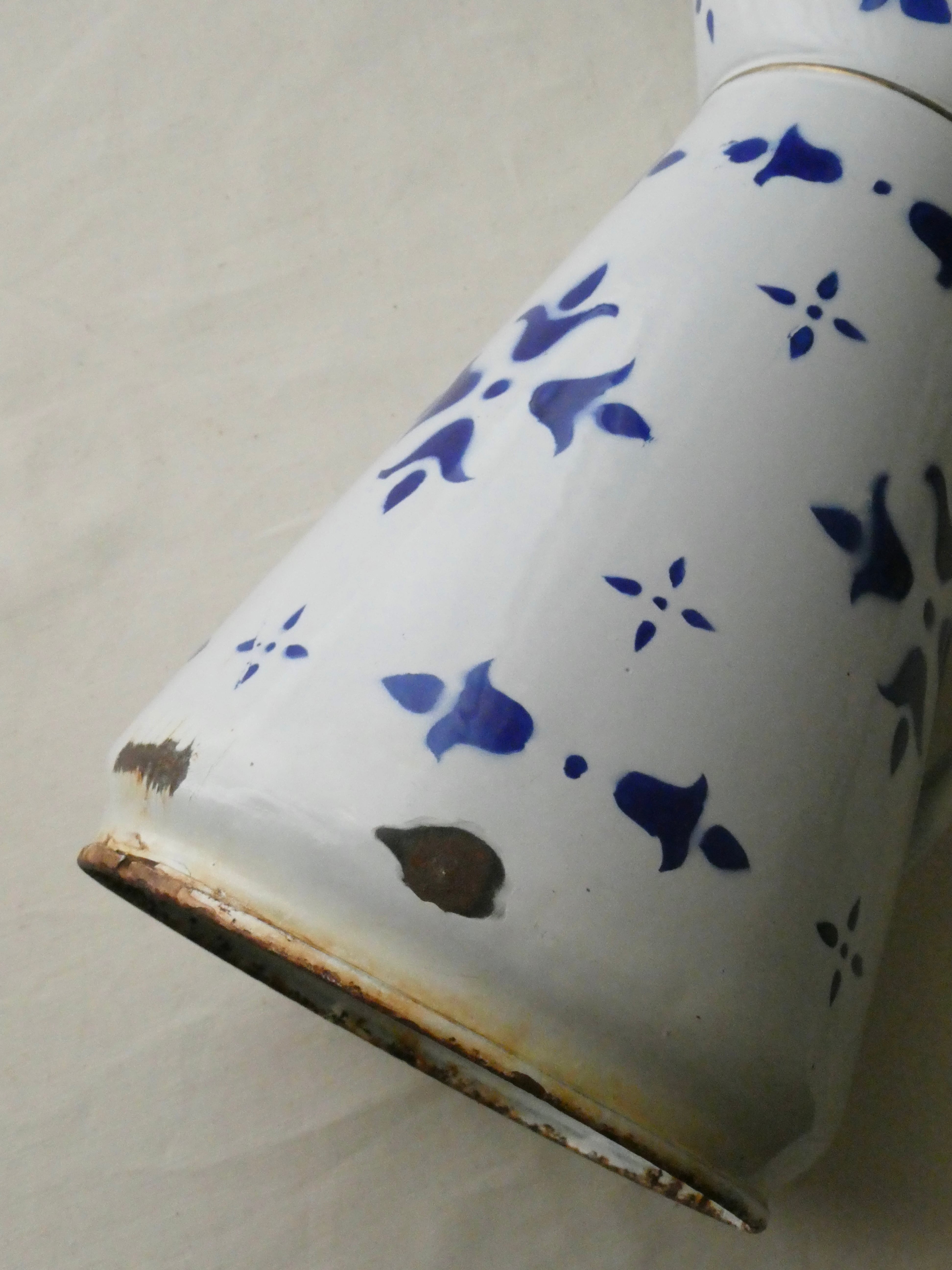 french vintage picher / ステンシル柄の琺瑯のピッチャー h34.3cm