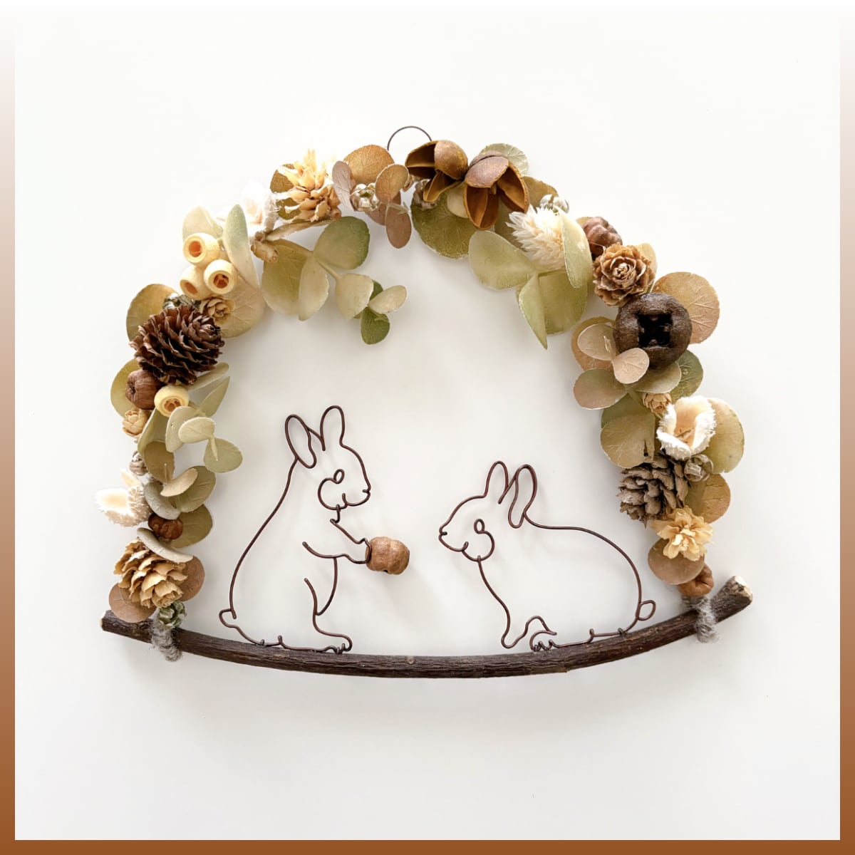 仲良しカップ♡うさぎ&小鳥 CHIKA WIRE 仲良しうさぎの実りの森オーナメント | うさぎセレクト