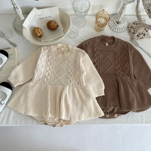ニットロンパース 長袖 ベビー 冬ベビー服 赤ちゃん ケーブルニット 女の子 キッズ 秋冬 アイボリー ブラウン 人気 おすすめ かわいい 可愛い おしゃれ オシャレ プレゼント 贈り物 ギフト 誕生日 バースデー お出かけ 60 70 80 90 100 0歳 1歳 2歳 韓国 韓国子供服