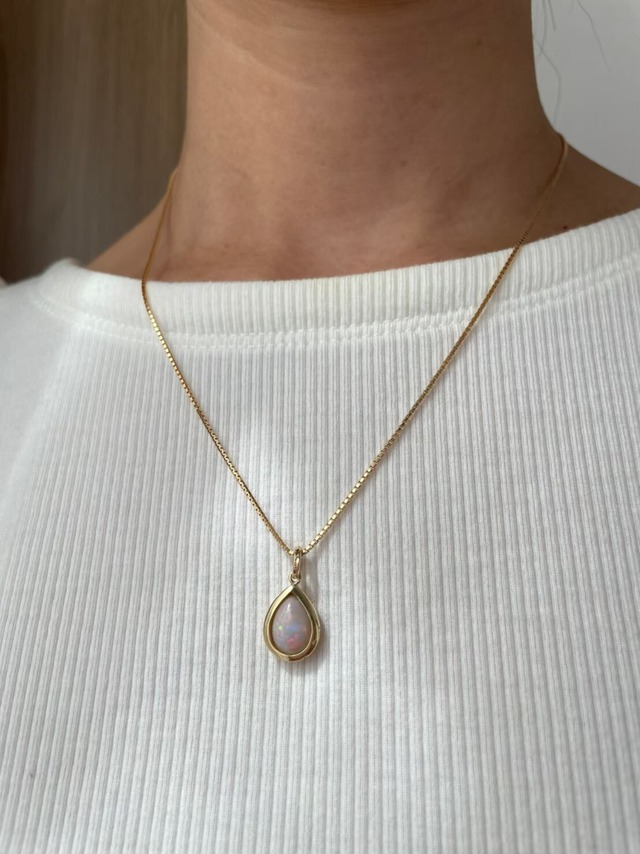 OPAL PENDANT